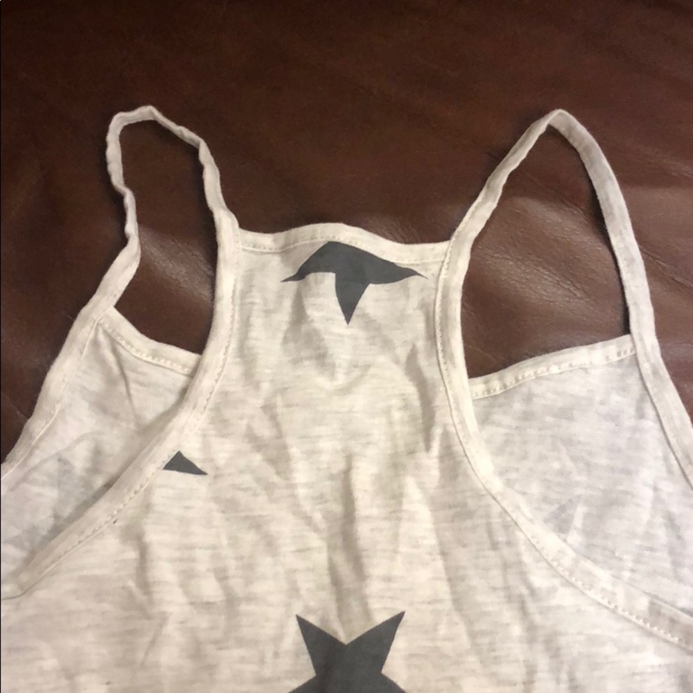 Cute tank - Picture 3 of 4